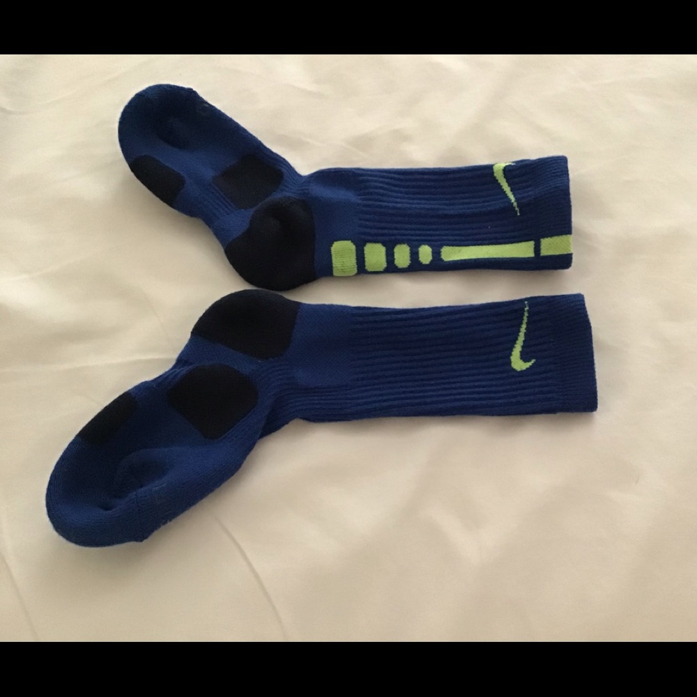 Nike Elite Dryfit socks Sz Small